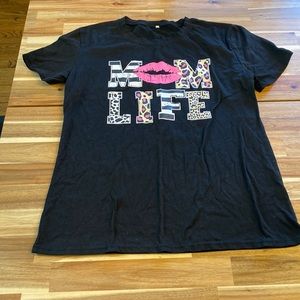 Mom Life t-shirt